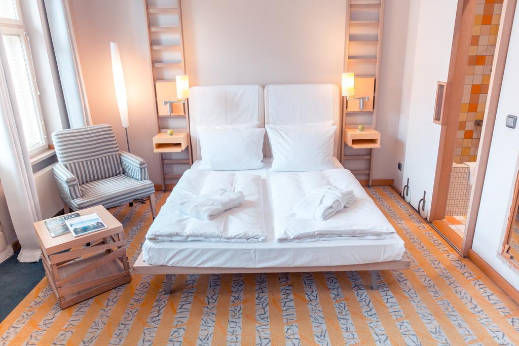 Hotel Bleibtreu Berlin By Golden Tulip Экстерьер фото